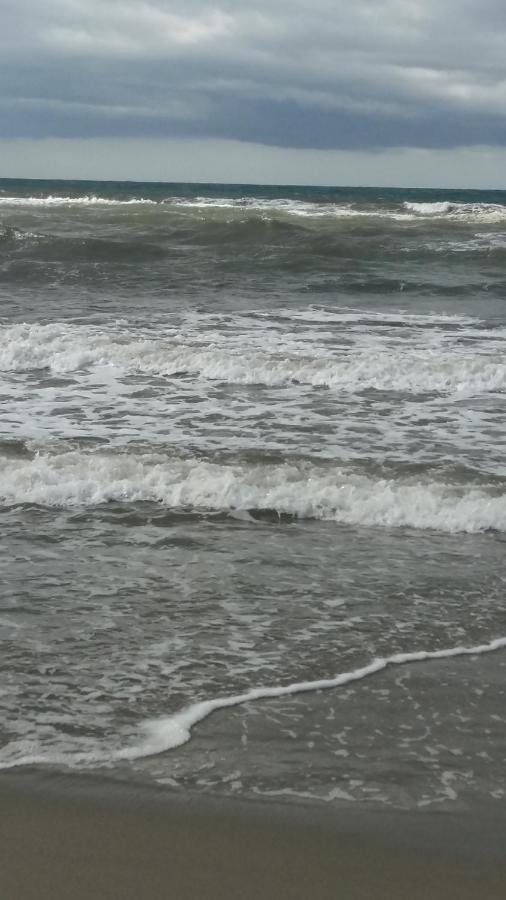 Appartamento Mare Pital Marina di Massa Buitenkant foto