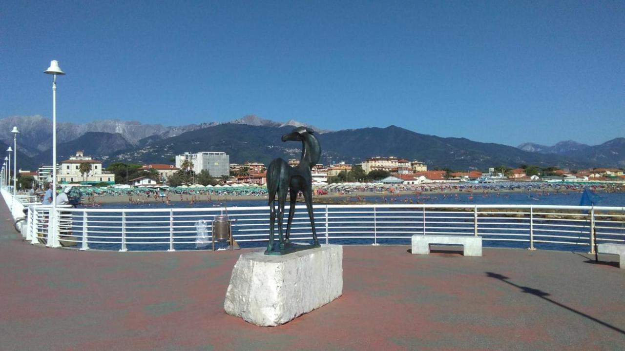 Appartamento Mare Pital Marina di Massa Buitenkant foto